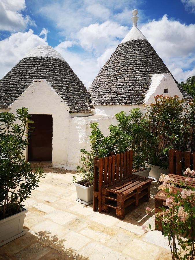 Gasthaus Trulli Stett Cisternino Exterior foto